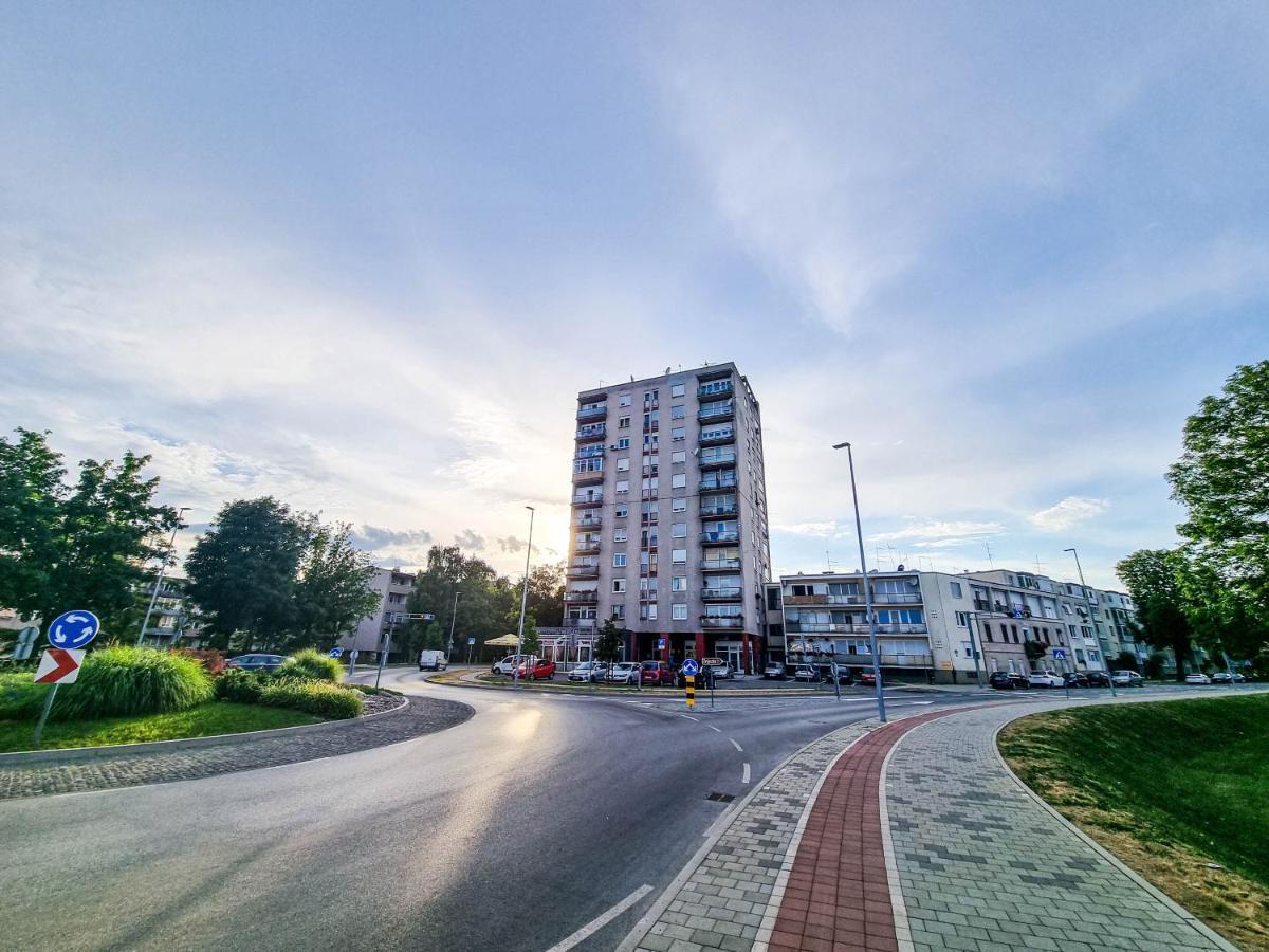 Apartment Apex Penthouse Self Check-In Karlovac Exterior photo